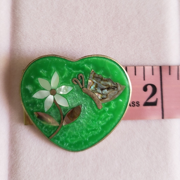 HEART SHAPED PIN | Mexico Alpaca Mother of Pearl Pin - Picture 12 of 13